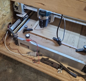Machine de découpe CNC de l'atelier Pixoon